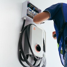 The-Importance-of-EV-Chargers-Carbon-Monoxide-Smoke-Detectors-in-Your-Thibodaux-Home 1